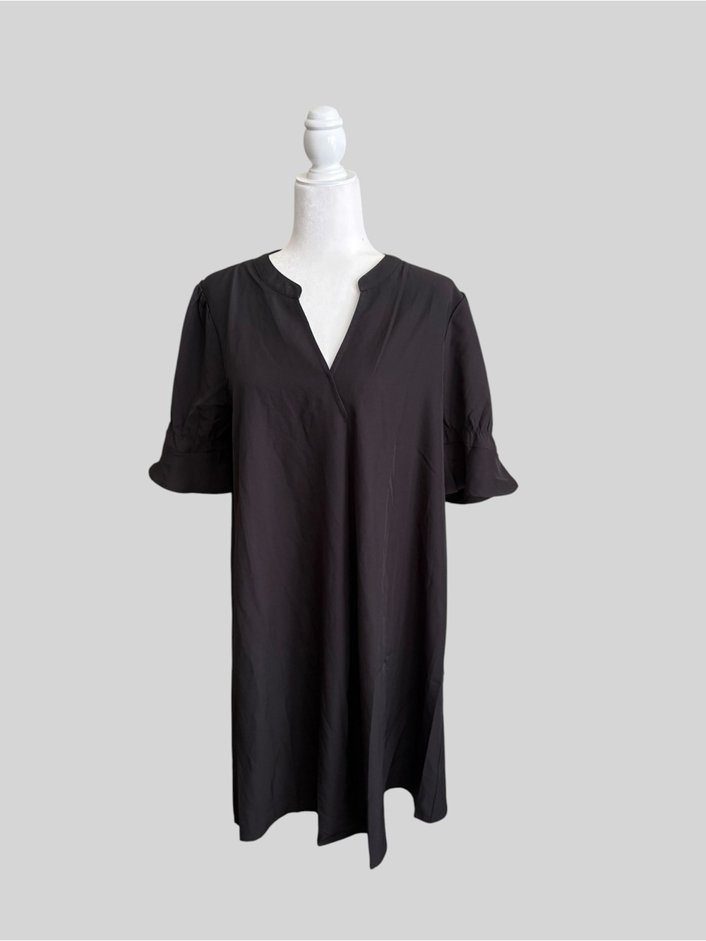 Women's Black V-Neck Short Sleeve Tunic Dress
